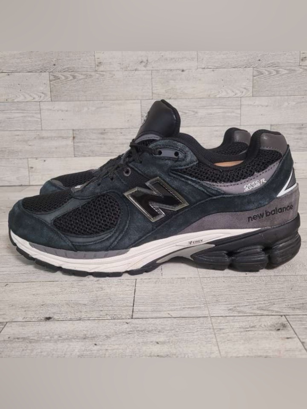 Men’s New Balance 2000R Black Suede Gray Mesh Athletic Sneakers Shoes Size 10